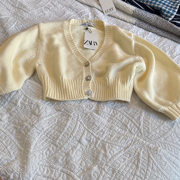 ZARA knit cropped cardigan with jewel buttons size medium - Picture 7 of 9